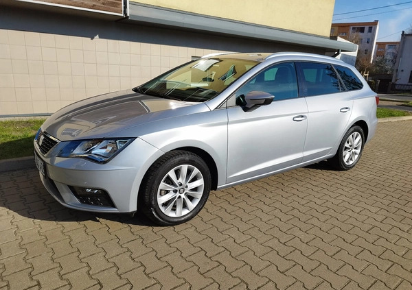 Toyota Avensis cena 37490 przebieg: 222991, rok produkcji 2011 z Międzyzdroje małe 79
